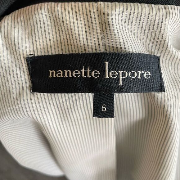 Nanette Lepore Boxy Tailored Black Blazer w/ Shoulder Pads - Picture 2 of 13